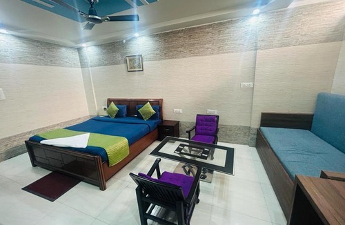 BHEL Township Hotel | Hotel Gangotri