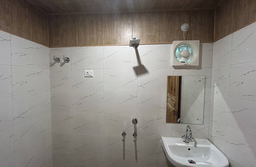 Lohaghat Hotel | Hotel Ganpati
