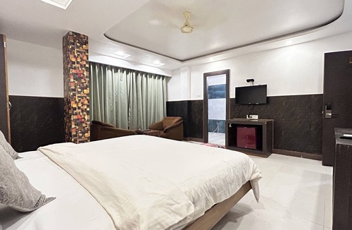 Deoghar Hotel | HOTEL HB INTERNATIONAL (Formerly Hotel Rajkamal)