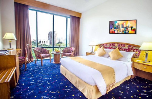 Gulshan Hotel | Hotel Lake Castle