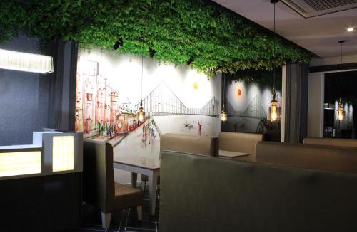 Howrah Hotel | Hotel M Plaza Dhulagarh