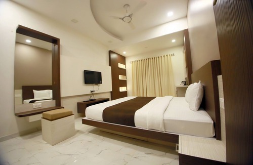 Kolhapur Hotel | Hotel Madhuri Executive
