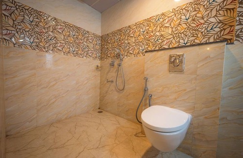 Varanasi Hotel | Hotel Marine