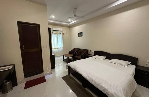 Bhadohi Hotel | Hotel Meghdoot