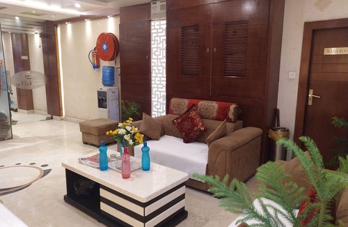 Varanasi Hotel | Hotel Midcity