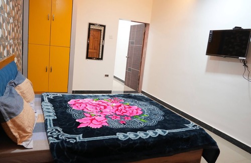 Anjanvel Hotel | Hotel Nakshtra, Shrungartali