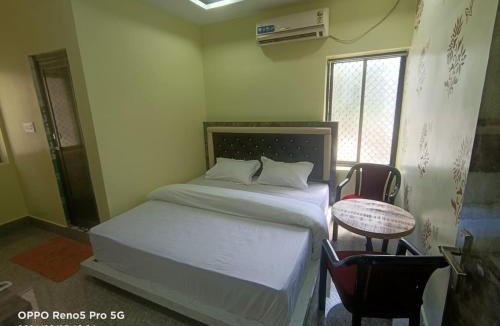 Jagatsinghpur Hotel | Hotel O Mahavir Guest House