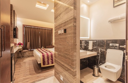 Ram Nagar Hotel | Hotel Park Elanza Coimbatore
