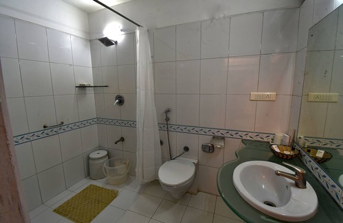 Kolhapur Hotel | Hotel Pearl