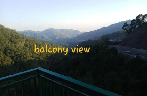 Kumarhatti Hotel | Hotel Pine View Villa