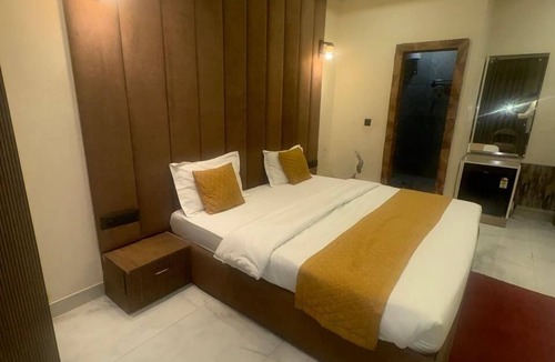 Hisar Hotel | Hotel Rajshree