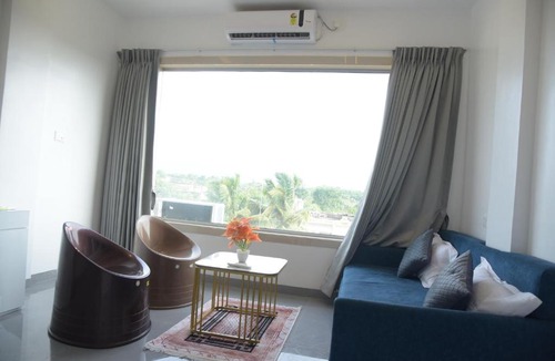 Ellora Hotel | Hotel Ramayana