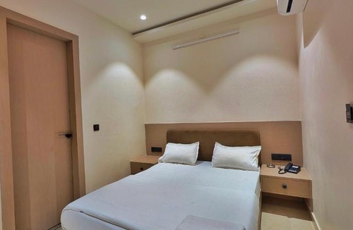 Kota Hotel | Hotel River Front