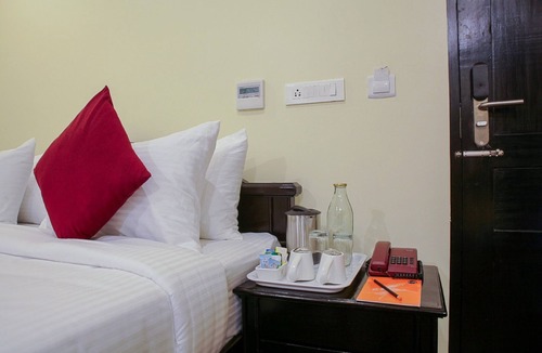 Kottakuppam Hotel | Hotel Rivieraa