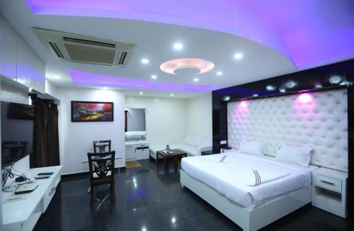 Gandhi Nagar Hotel | Hotel RR International