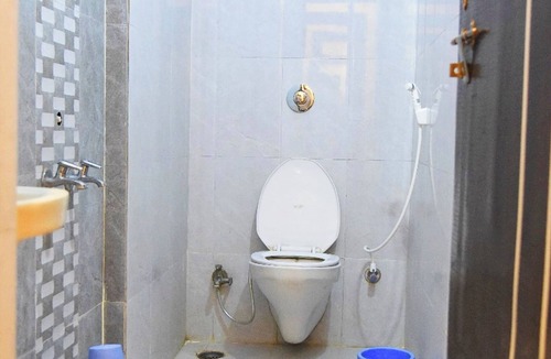 Shirdi Hotel | Hotel sai santosh Shirdi
