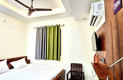 Khurja Hotel | Hotel Sangree