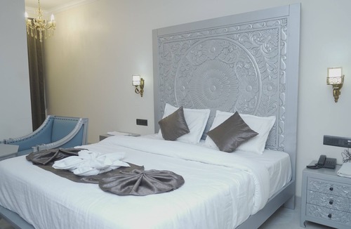 Vrindavan Hotel | Hotel Shringar Mahal