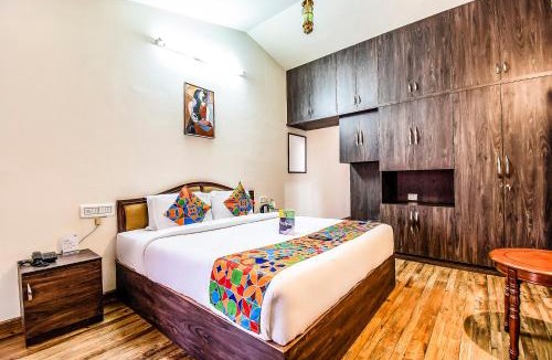 Pudumund Hotel | Hotel St Clouds - Nr Government Botanical Garden