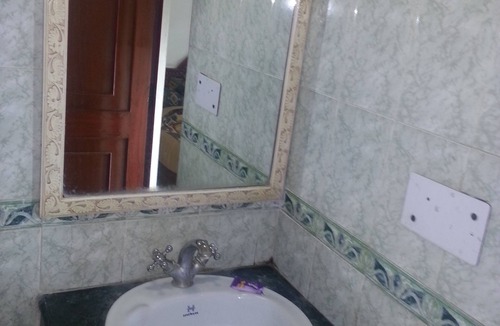 Karol Bagh Hotel | Hotel Sunshine