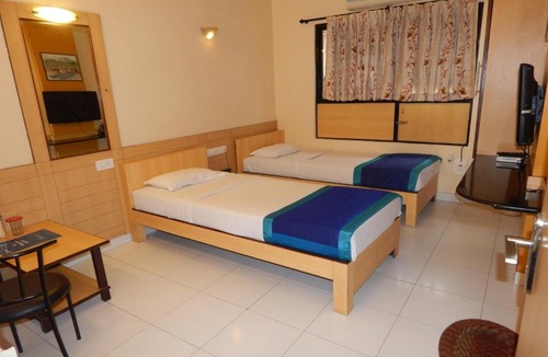 Central Pune Hotel | Hotel Suraj Classic