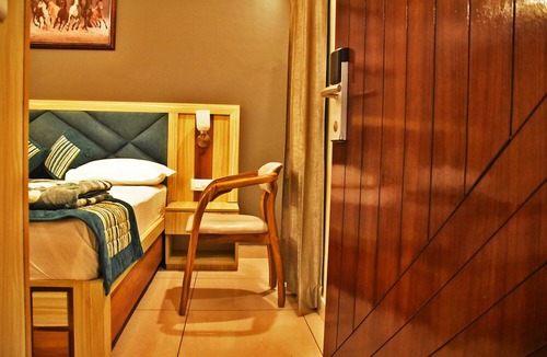 Devaprayag Hotel | Hotel US Tower