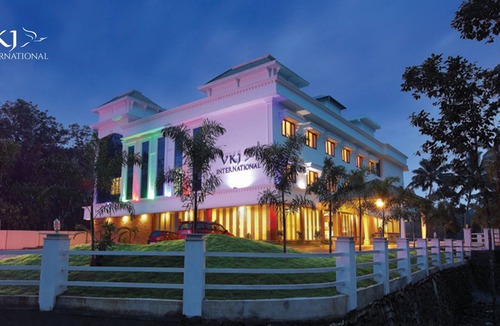 Kuttampuzha Resort | HOTEL VKJ INTERNATIONAL