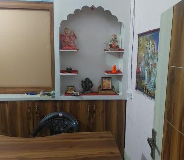 Mathura House | Hotel Vrindavan Near Prem Mandir Distance 15 min