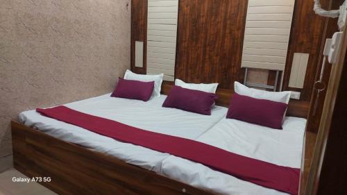 Mathura House | Hotel Vrindavan Near Prem Mandir Distance 15 min
