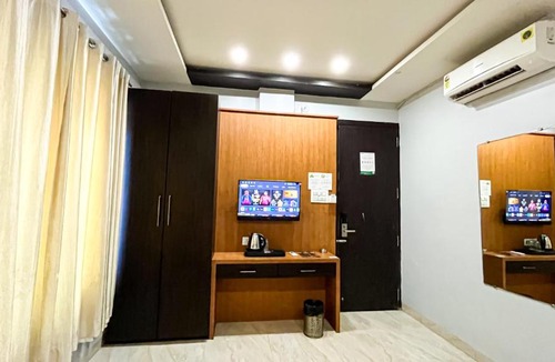 Indore Hotel | Hotel white pearl 2