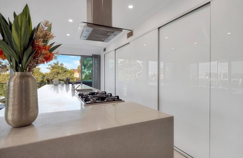 Arncliffe House | Huge Mansion with City View | Sydney Airport