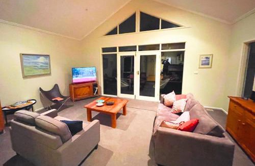 Richmond North House | Humble Haven in Richmond