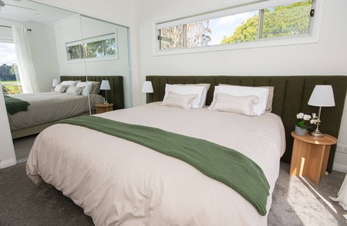 Quorrobolong Other | Hunter Valley Luxury Farm Stay with Stunning Mountain Vistas