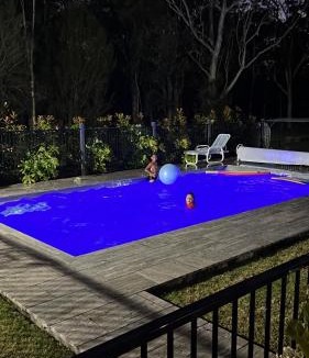 Woollamia House | Husky Hideaway