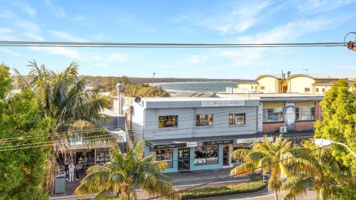 Huskisson Apartment | Husky Oasis by Book Jervis Bay - Centre OF Huskisson -