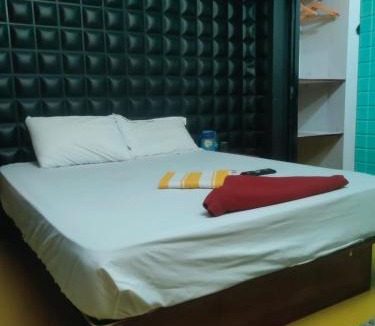 Urapakkam Hotel | HYTON GRAND