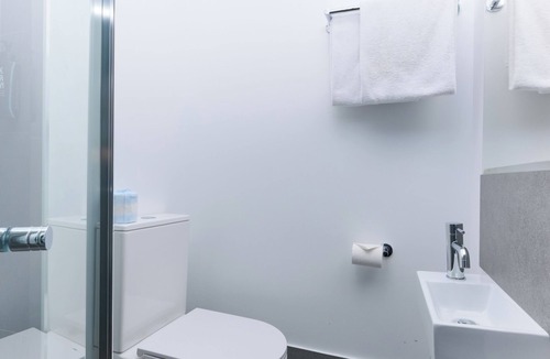 Redcliffe Hotel | Ibis Budget Perth Airport