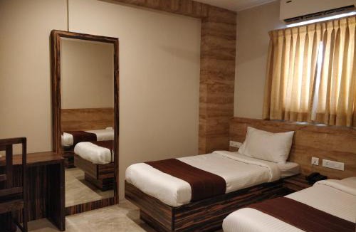 Tambaram Hotel | Icon Residency