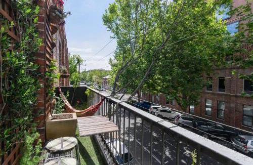 Collingwood North House | Iconic MacRobertson Chocolate Factory Conversion