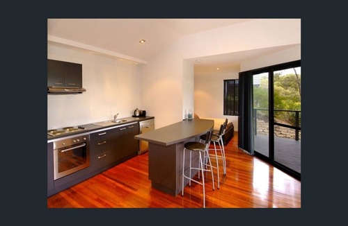 Hamelin Bay Ski Chalet | Ideal couples get away in a bush setting near Hamelin Bay Beach