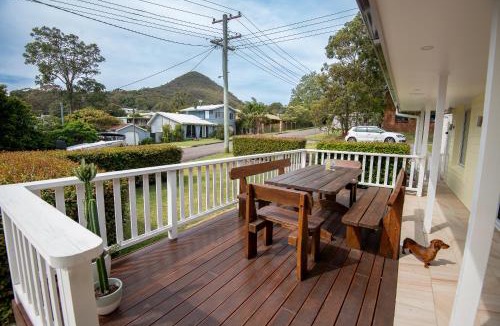 Shoal Bay House | Illaroo House