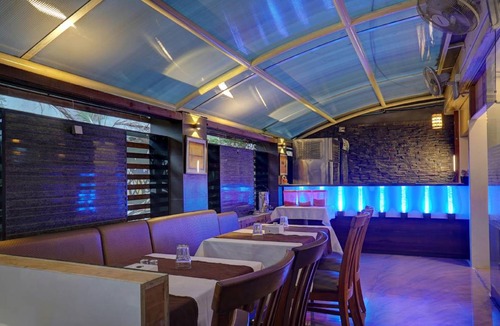 Hadapsar Hotel | 19 m² Hotel ∙ 3 guests