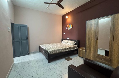 Katpadi House | 75 m² House ∙ 2 bedrooms ∙ 5 guests