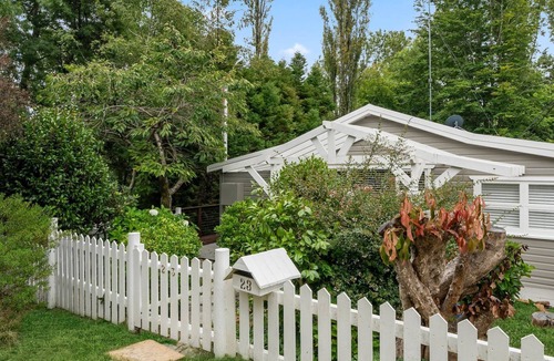 Blackheath House | In the Blue | Romantic getaway for two with slow combustion fireplace