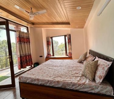 Lansdowne House | In the woods homestay Lansdowne