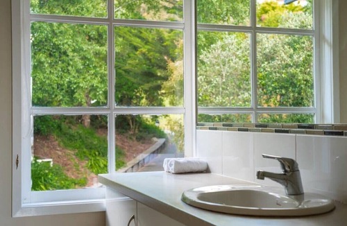 Sandy Bay Villa | Incredible water view Holiday Home at Sandy Bay