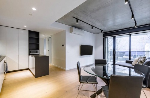 North Melbourne Apartment | Indigo by Ready Set Stay