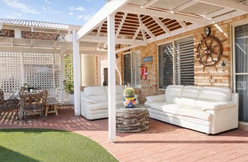 Mount Tarcoola House | Infinity Views