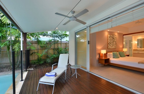 Port Douglas House | Innaminny - 4 Bedroom House by the Beach