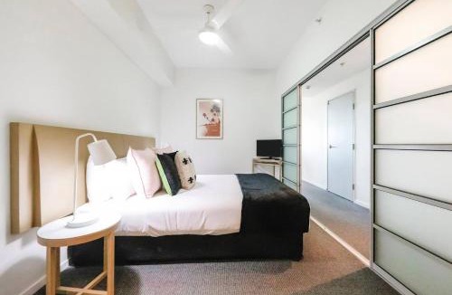 Darwin City Centre Apartment | Inner Bloom - Tropical Chic in the CBD